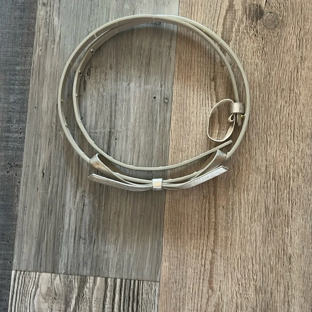 Hinge Elegant Gold Bow Belt S/M Waist Fit